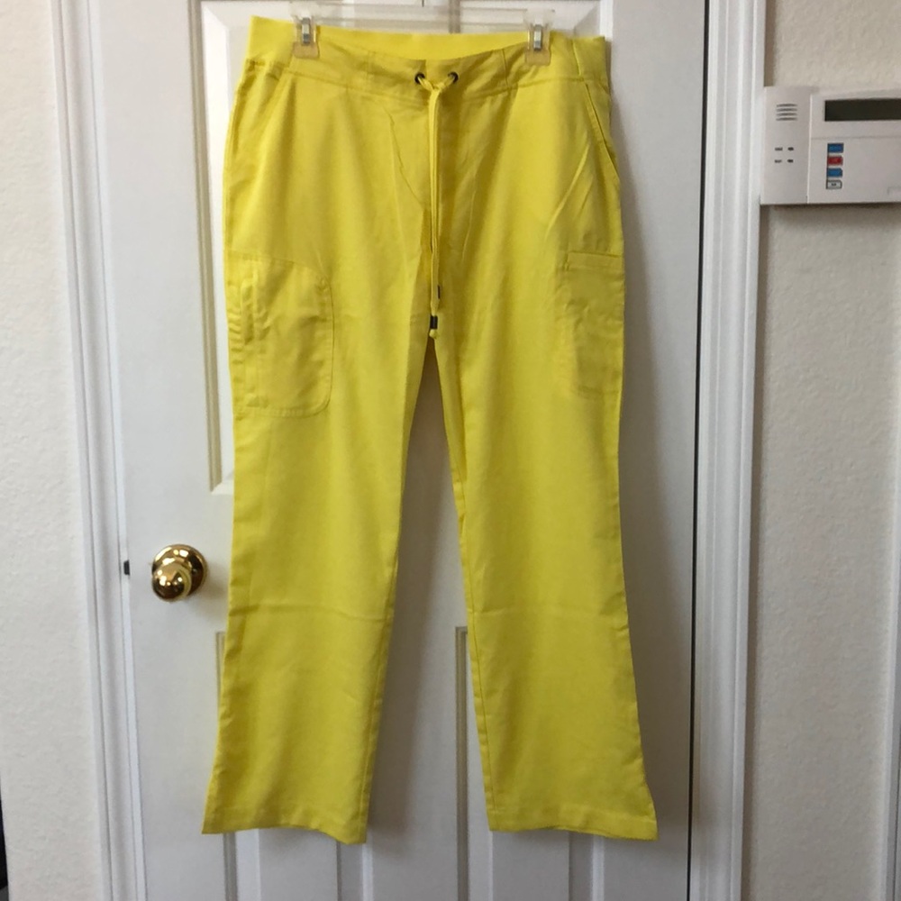 Women’s scrub pants